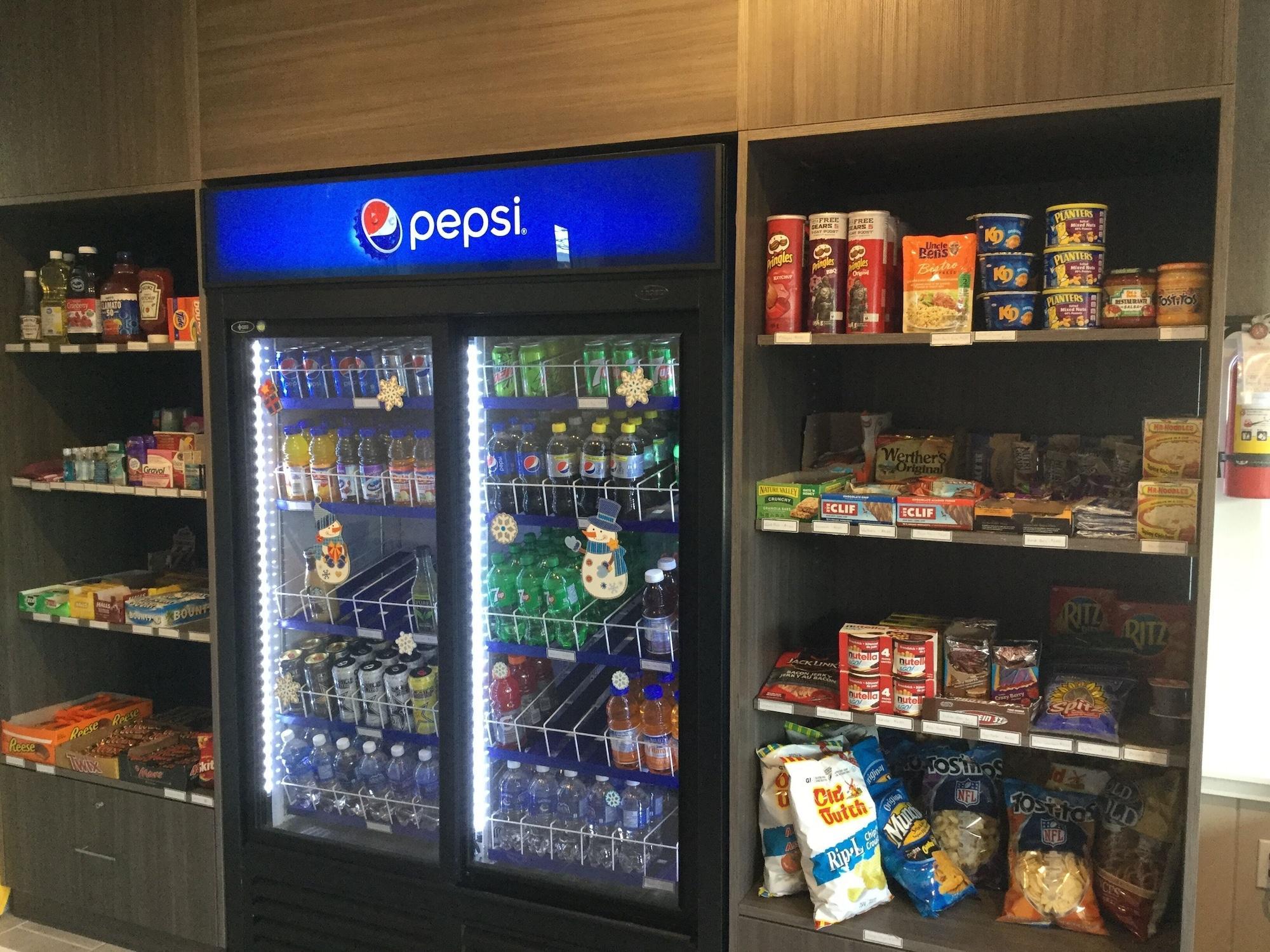 Super 8 By Wyndham كورتيناي المظهر الخارجي الصورة